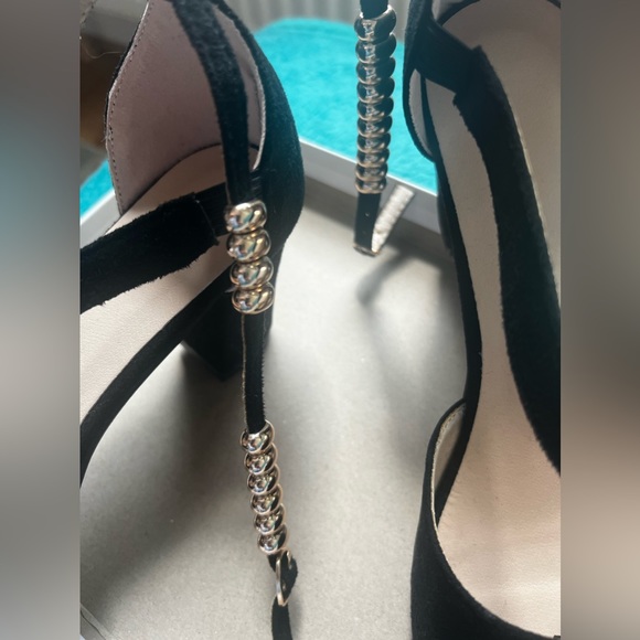 Minimalist Chunky Heeled Ankle Strap Sandals, Black Faux , open toe - Picture 3 of 6